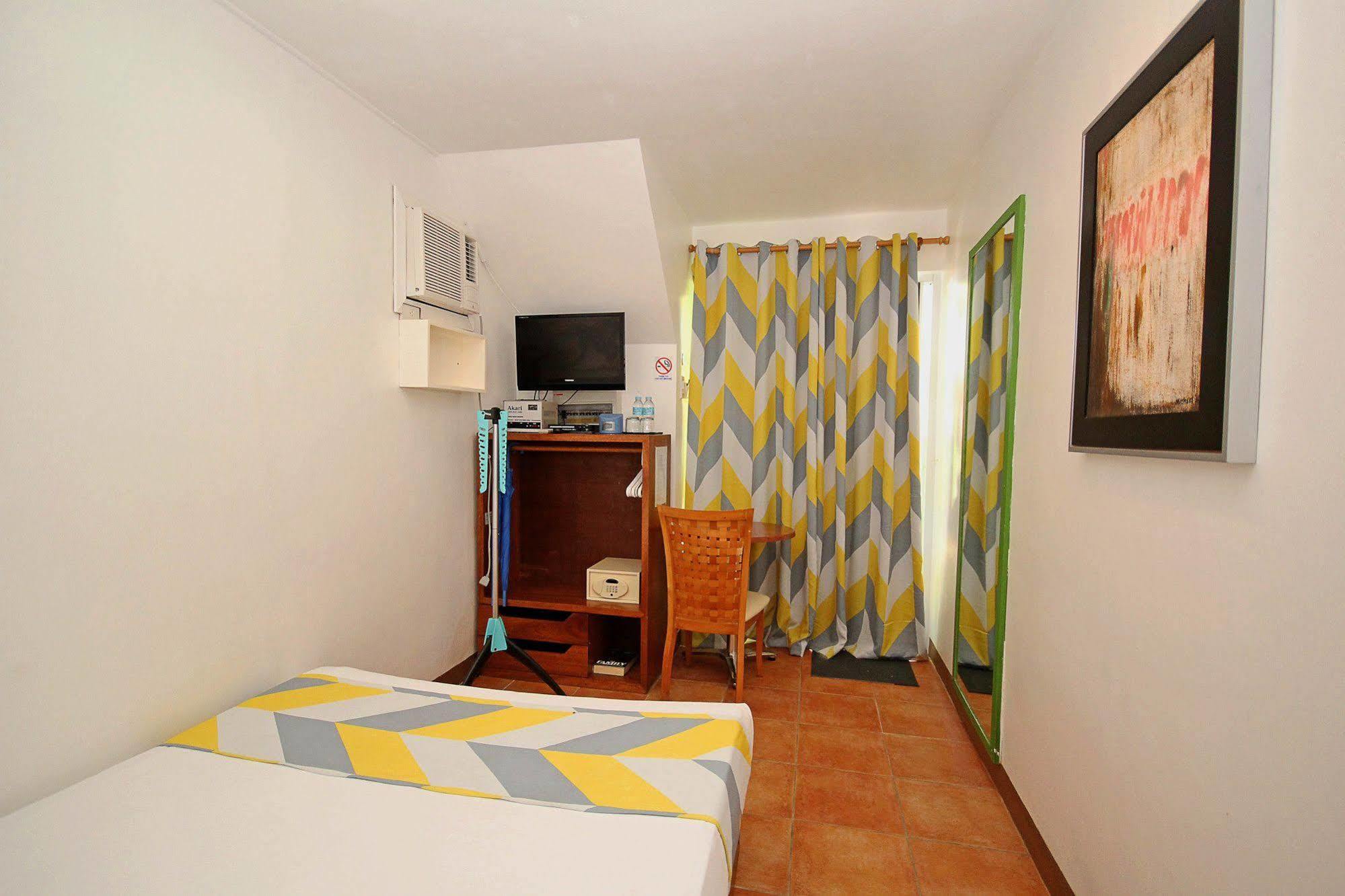 Balabag  Bluewaves Beach House מראה חיצוני תמונה