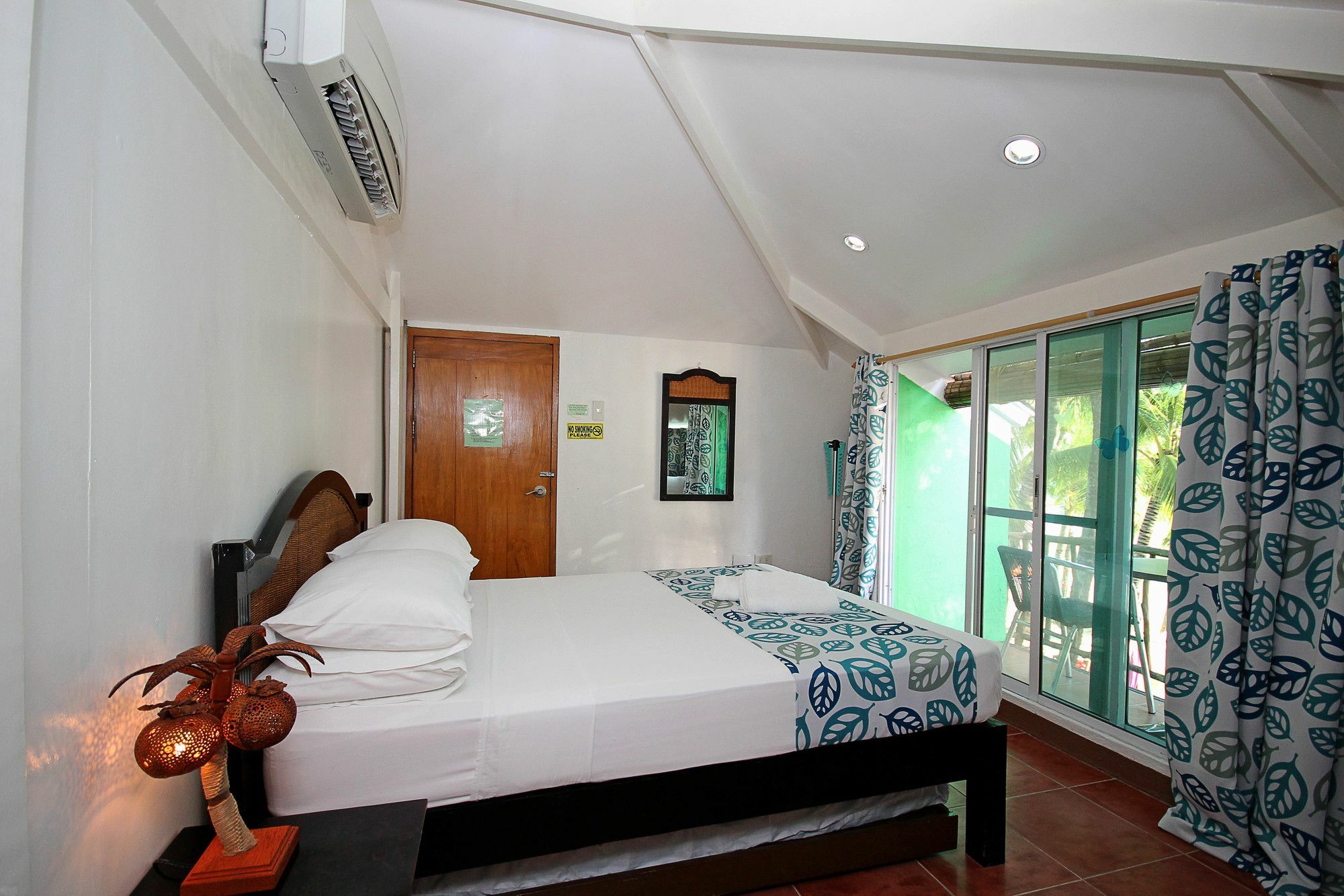 Balabag  Bluewaves Beach House מראה חיצוני תמונה